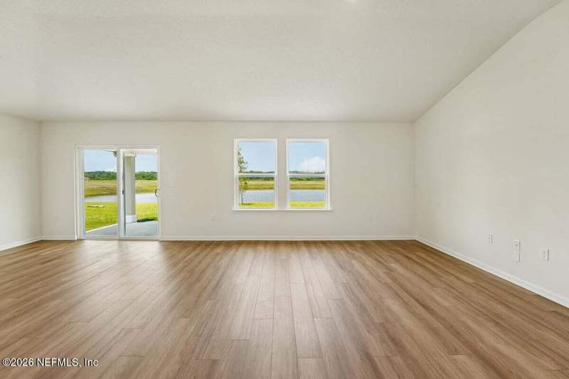 4 bedroom Single Family Residence at 8171 Hawkes Meadow Drive, Hawkes Meadow, Jacksonville — photo 5
