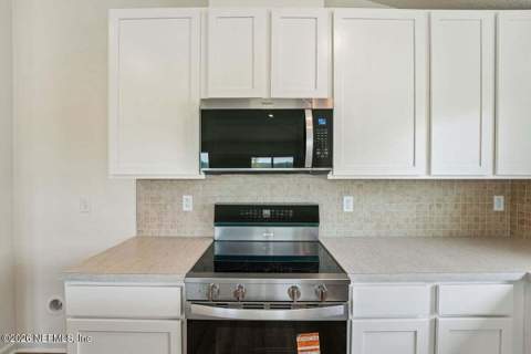 8171 Hawkes Meadow Drive, Jacksonville FL - photo 12 of 26