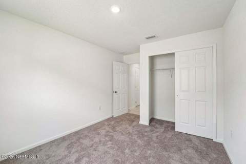 8171 Hawkes Meadow Drive, Jacksonville FL - photo 19 of 26