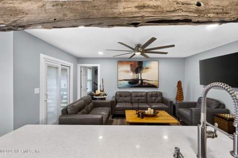 1028 4th Street #G, Jacksonville Beach FL - photo 12 of 29
