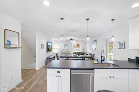 34 E San Carlos Avenue, St. Augustine FL - photo 10 of 39