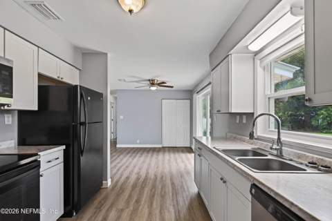 105 E Rellim Drive, Palatka FL - photo 14 of 30