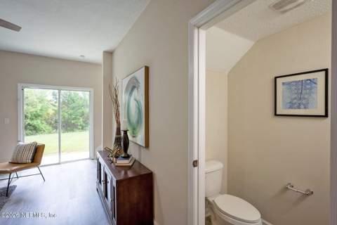 883 Capitol Parkway, Jacksonville FL - photo 10 of 25