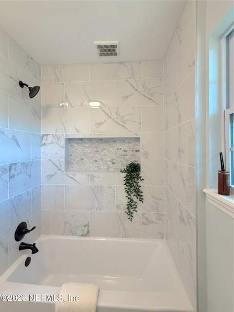 10135 Lakeview Road, Jacksonville FL - photo 20 of 30