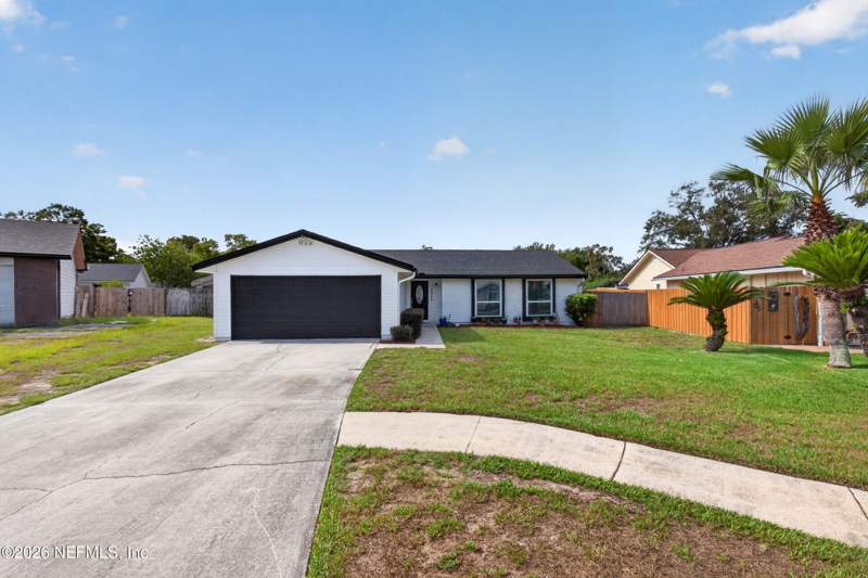 3 bedroom Single Family Residence at 12240 Chippenham Court, Cobblestone, Jacksonville — photo 3