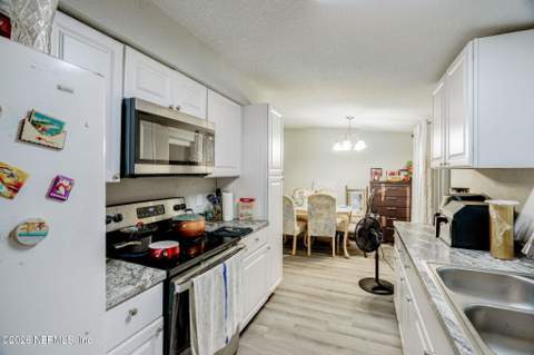 3008 Carrevero Drive, Jacksonville FL - photo 19 of 26