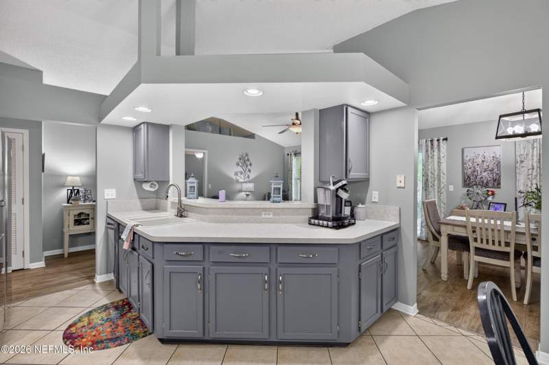 3 bedroom Single Family Residence at 5112 Big Forest Lane, Ortega Farms Estates, Jacksonville — photo 2
