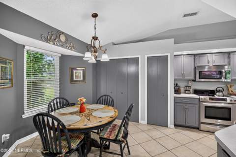 5112 Big Forest Lane, Jacksonville FL - photo 13 of 58