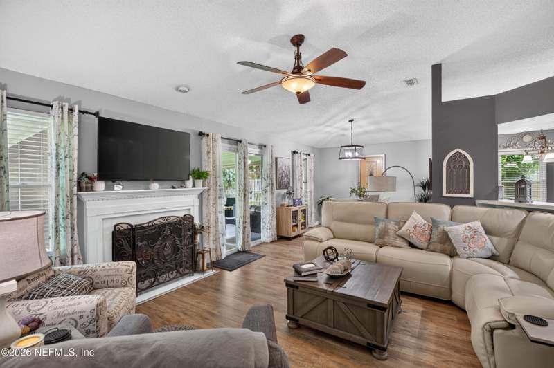 3 bedroom Single Family Residence at 5112 Big Forest Lane, Ortega Farms Estates, Jacksonville — photo 3