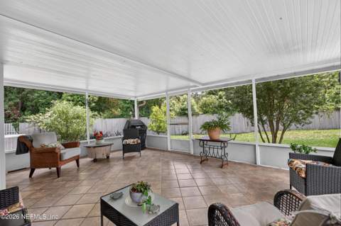 5112 Big Forest Lane, Jacksonville FL - photo 6 of 58