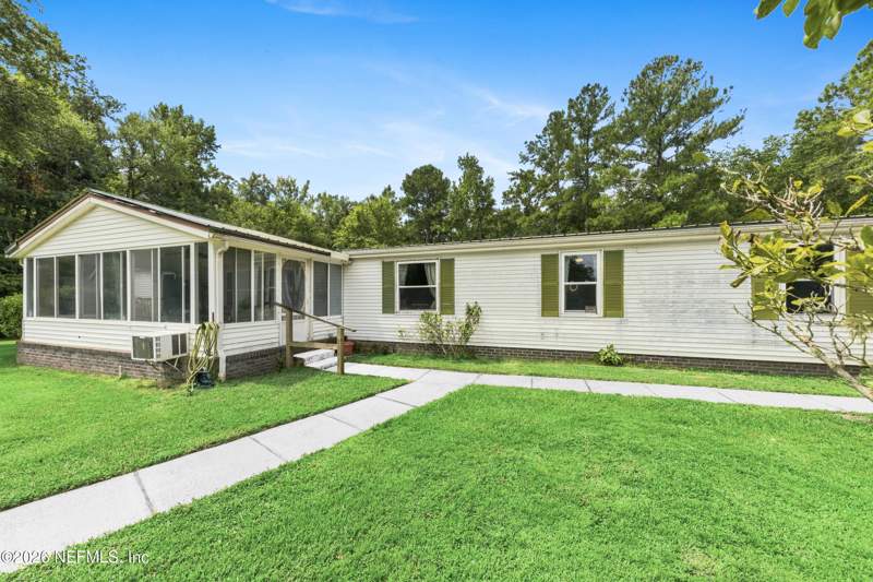 4 bedroom Mobile Home at 19801 Nolan Jones Road, Hilliard, Hilliard — photo 2
