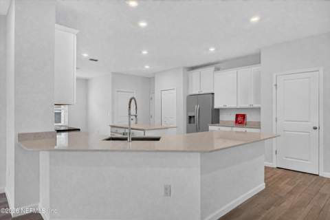 9905 Ansley Lake Drive, Jacksonville FL - photo 10 of 51