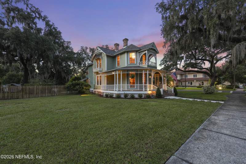 4 bedroom Single Family Residence at 700 Walnut Street #A, Green Cove, Green Cove Springs — photo 2