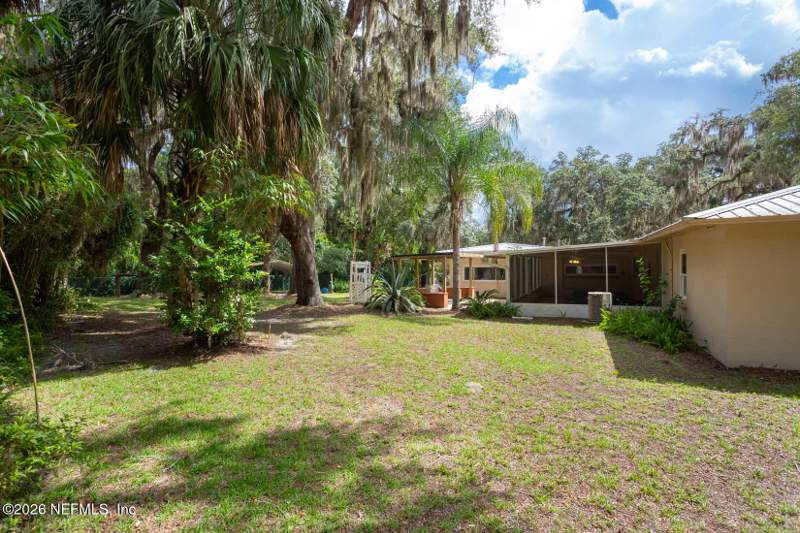 3 bedroom Single Family Residence at 1202 Kirby Street, Metes & Bounds, Palatka — photo 5