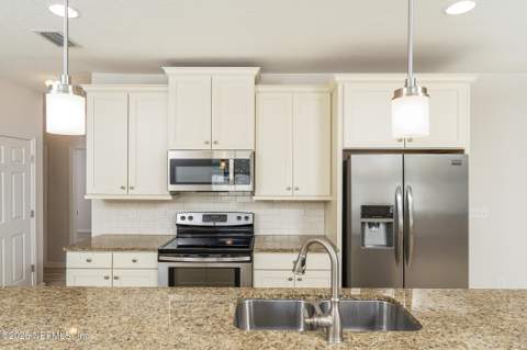 132 Monroe Avenue, St. Augustine FL - photo 7 of 64