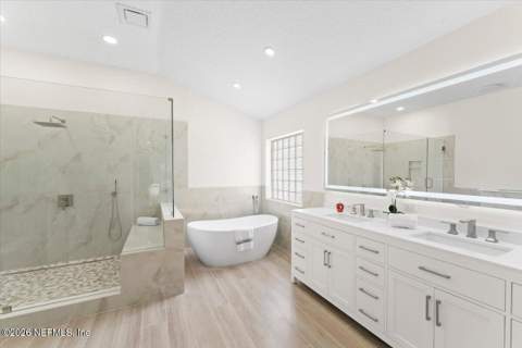 8039 Sierra Gardens Drive, Jacksonville FL - photo 24 of 53