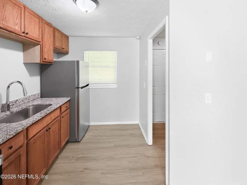 2 bedroom Single Family Residence at 4448 Melvin Circle, North Oak Hill, Jacksonville — photo 3