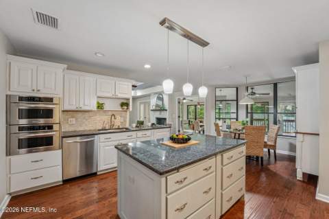 12231 Dividing Oaks Trail, Jacksonville FL - photo 24 of 73