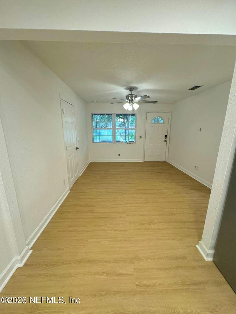 4 bedroom Single Family Residence at 2611 Sunny Acres Drive, Magnolia Gardens, Jacksonville — photo 4