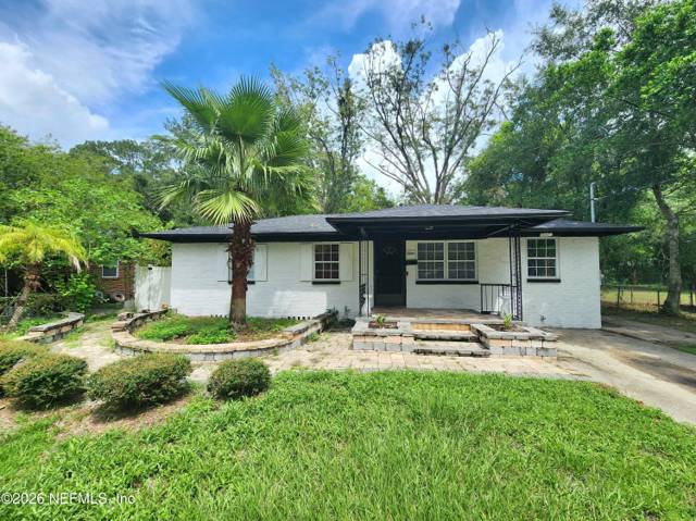 2611 SUNNY ACRES Drive
