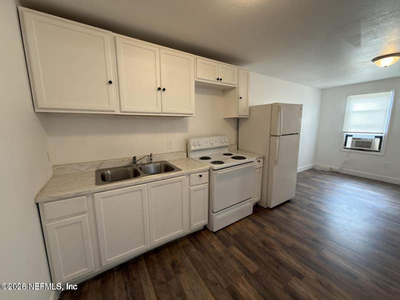 3 bedroom Single Family Residence at 1711 W 30th Street, Royal Terrace, Jacksonville — photo 3
