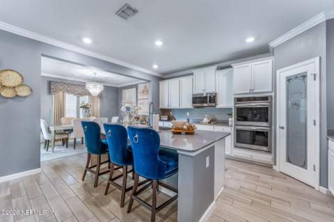 10203 Ramsey Falls Drive, Jacksonville FL - photo 18 of 38