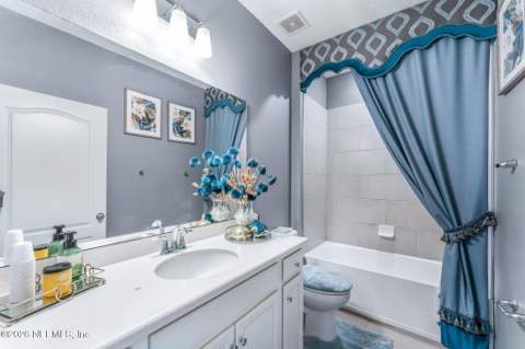 10203 Ramsey Falls Drive, Jacksonville FL - photo 10 of 38