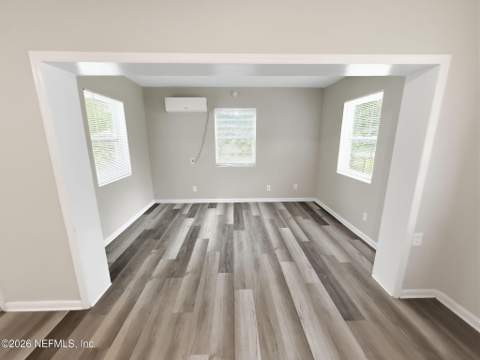 4823 Donnybrook Avenue, Jacksonville FL - photo 17 of 44