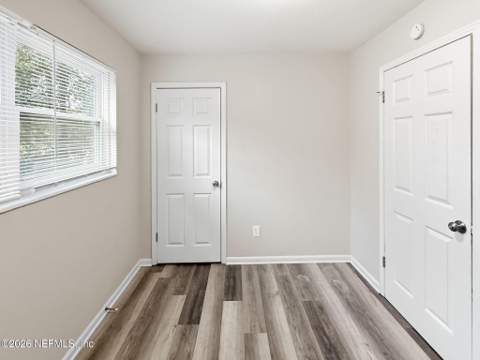 4823 Donnybrook Avenue, Jacksonville FL - photo 23 of 44