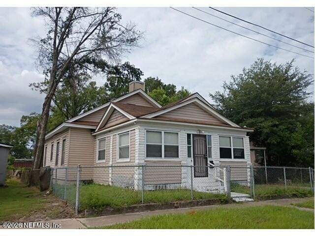 3 bedroom Single Family Residence at 1478 W 15th Street, Grand Boulevard, Jacksonville — photo 3