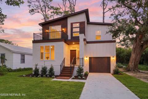 18 E Park Avenue, home for sale on E Park Avenue