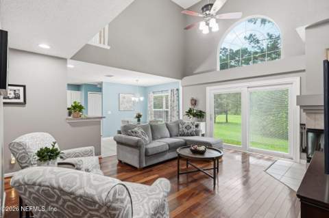 13824 Danforth Drive, Jacksonville FL - photo 15 of 49
