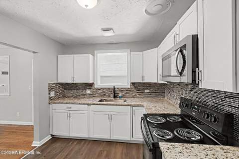 3923 Cobalt Avenue, Jacksonville FL - photo 11 of 21
