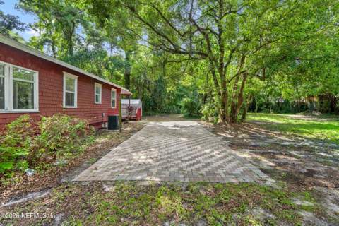 2121 Flesher Avenue, Jacksonville FL - photo 7 of 47
