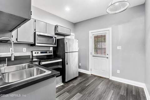 2121 Flesher Avenue, Jacksonville FL - photo 18 of 47