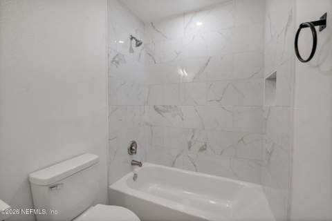 1209 Spruce Street, Green Cove Springs FL - photo 10 of 38