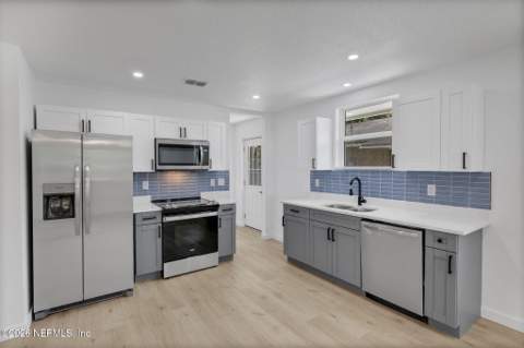 1209 Spruce Street, Green Cove Springs FL - photo 19 of 38