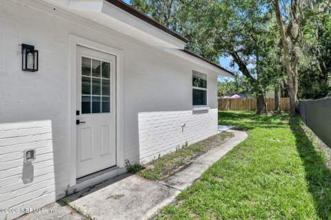 1209 Spruce Street, Green Cove Springs FL - photo 21 of 38