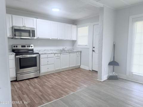 10728 Old Kings Road, Jacksonville FL - photo 9 of 27