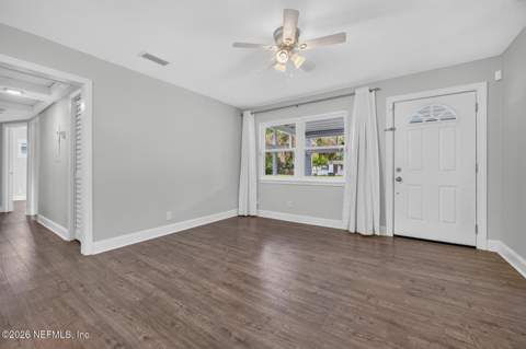 7220 Hielo Drive, Jacksonville FL - photo 11 of 47