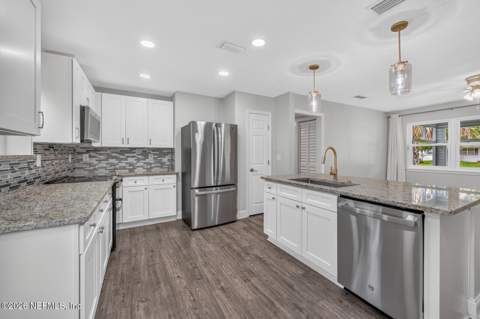 7220 Hielo Drive, Jacksonville FL - photo 18 of 47