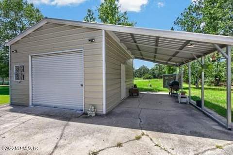 4460 Regina Street, Hastings FL - photo 8 of 47