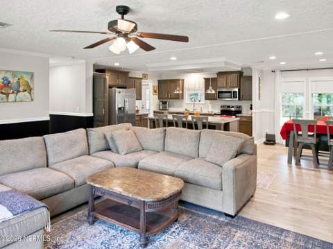 5835 Lisa Lynn Lane, Keystone Heights FL - photo 14 of 46