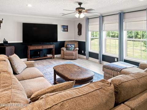 5835 Lisa Lynn Lane, Keystone Heights FL - photo 16 of 46