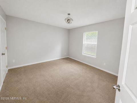 10725 Meadowlea Drive, Jacksonville FL - photo 13 of 36
