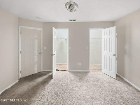 10725 Meadowlea Drive, Jacksonville FL - photo 14 of 36