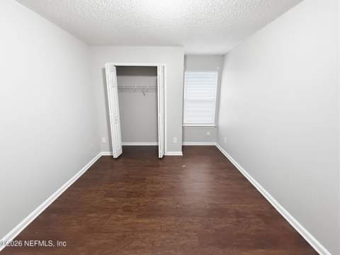 10725 Meadowlea Drive, Jacksonville FL - photo 20 of 36