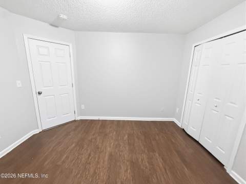 10725 Meadowlea Drive, Jacksonville FL - photo 22 of 36