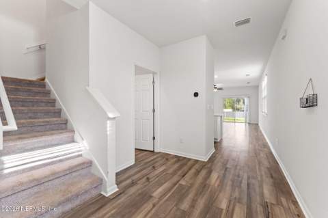 9843 Fiddleback Lane, Jacksonville FL - photo 6 of 41