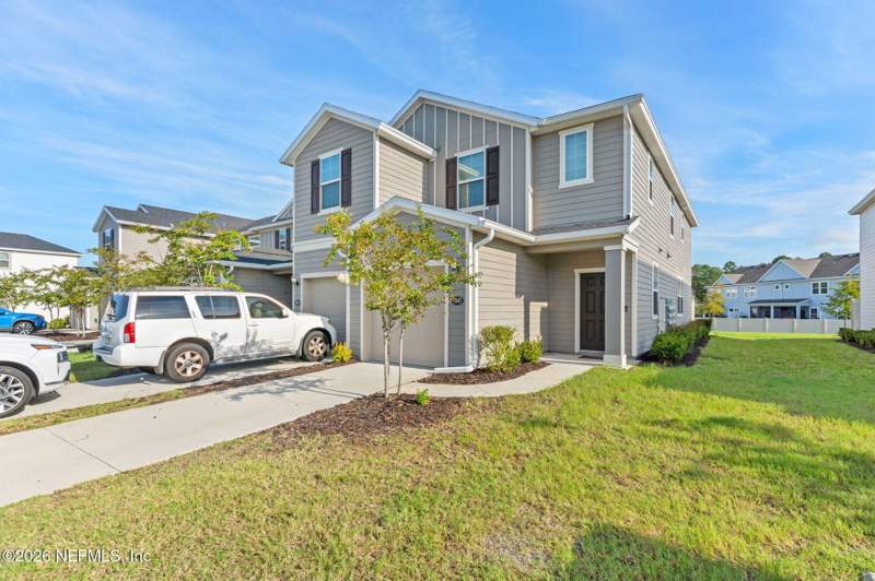 3 bedroom Townhouse at 9843 Fiddleback Lane, Meadows At Oakleaf, Jacksonville — photo 4